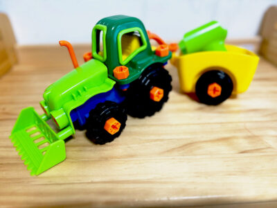 My First Edu Toysシリーズ　Farm Tractorの写真