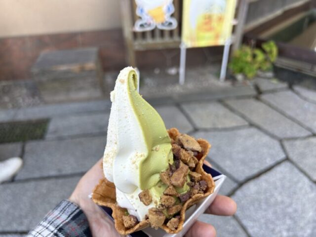 伊香保石段街　処々やの湯の花ソフトの写真